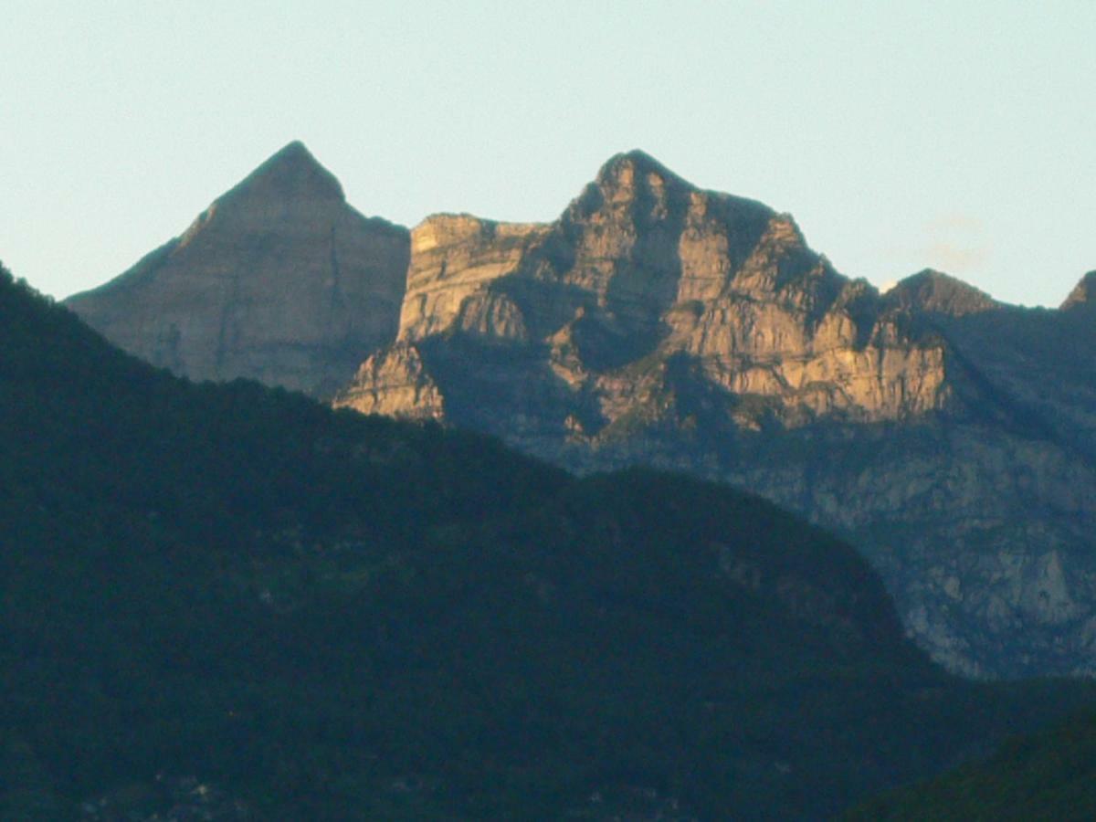 Casa Petra 1 1/2 Zi, Orgnana 83 * Gambarogno